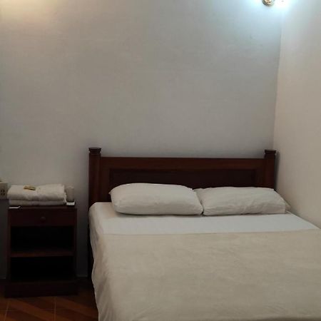לואנג פרבאנג Phousi Guesthouse 2 מראה חיצוני תמונה