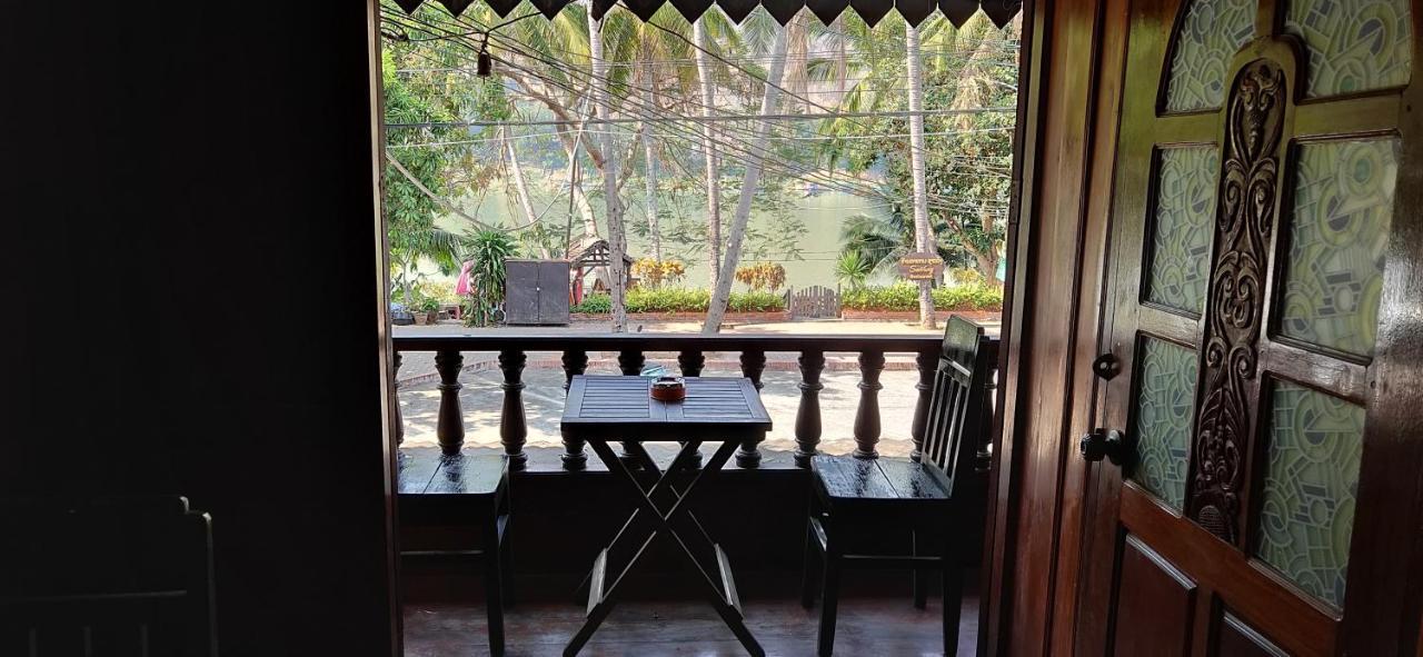 לואנג פרבאנג Phousi Guesthouse 2 מראה חיצוני תמונה