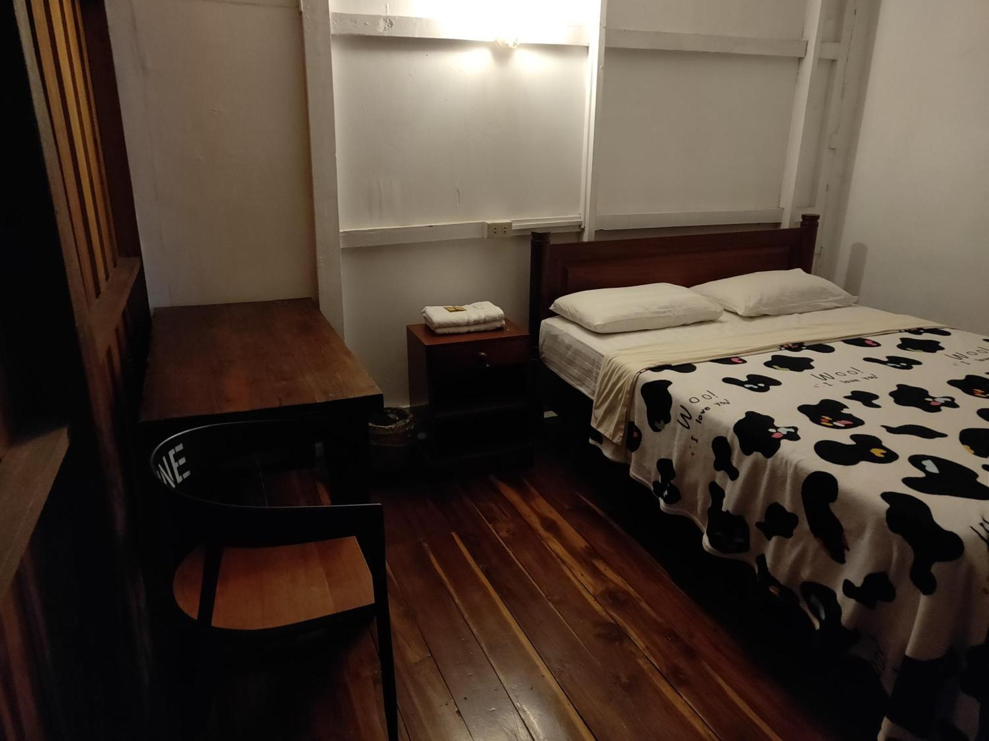 לואנג פרבאנג Phousi Guesthouse 2 מראה חיצוני תמונה