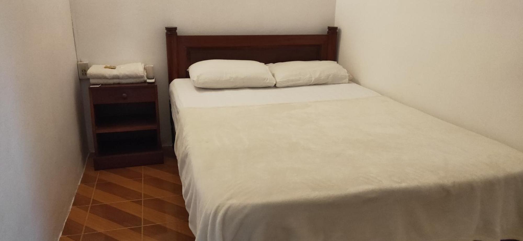 לואנג פרבאנג Phousi Guesthouse 2 מראה חיצוני תמונה