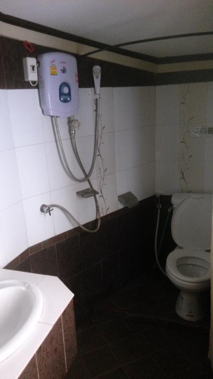 לואנג פרבאנג Phousi Guesthouse 2 מראה חיצוני תמונה