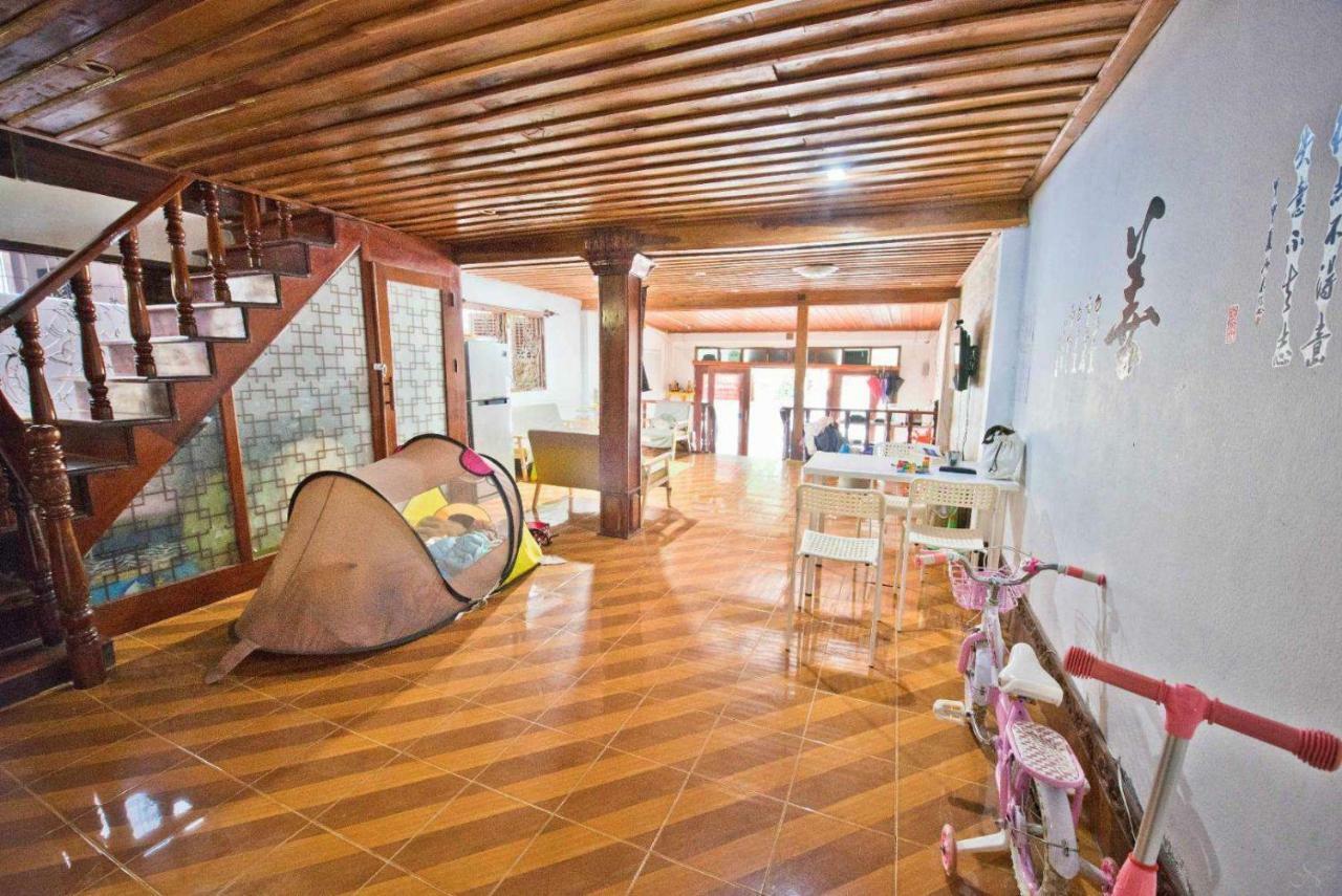 לואנג פרבאנג Phousi Guesthouse 2 מראה חיצוני תמונה