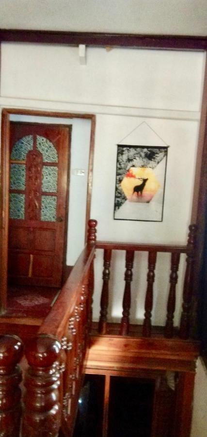 לואנג פרבאנג Phousi Guesthouse 2 מראה חיצוני תמונה